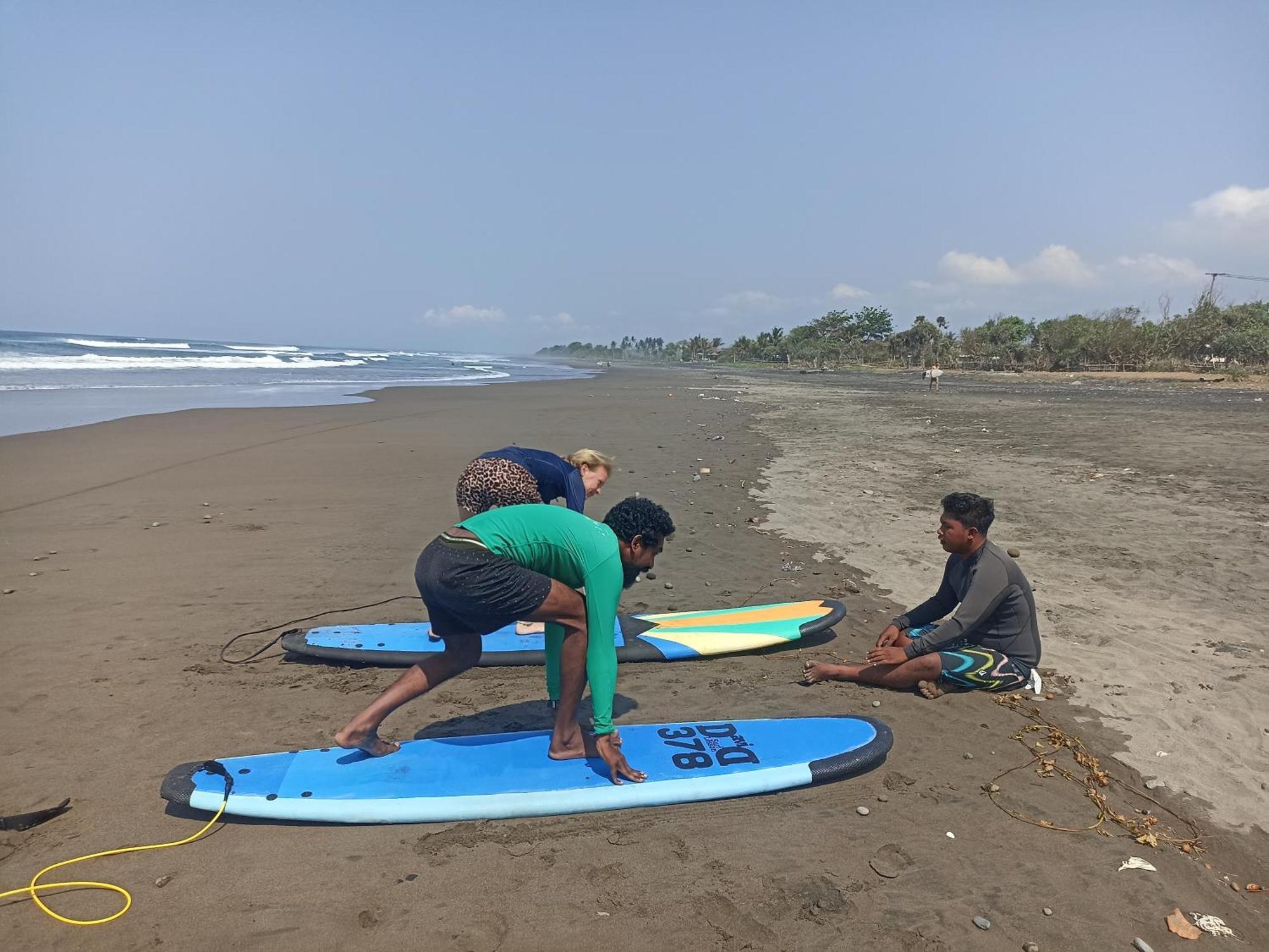 Appartamento Ayolah Surf House &Surf Camp Jembrana Esterno foto