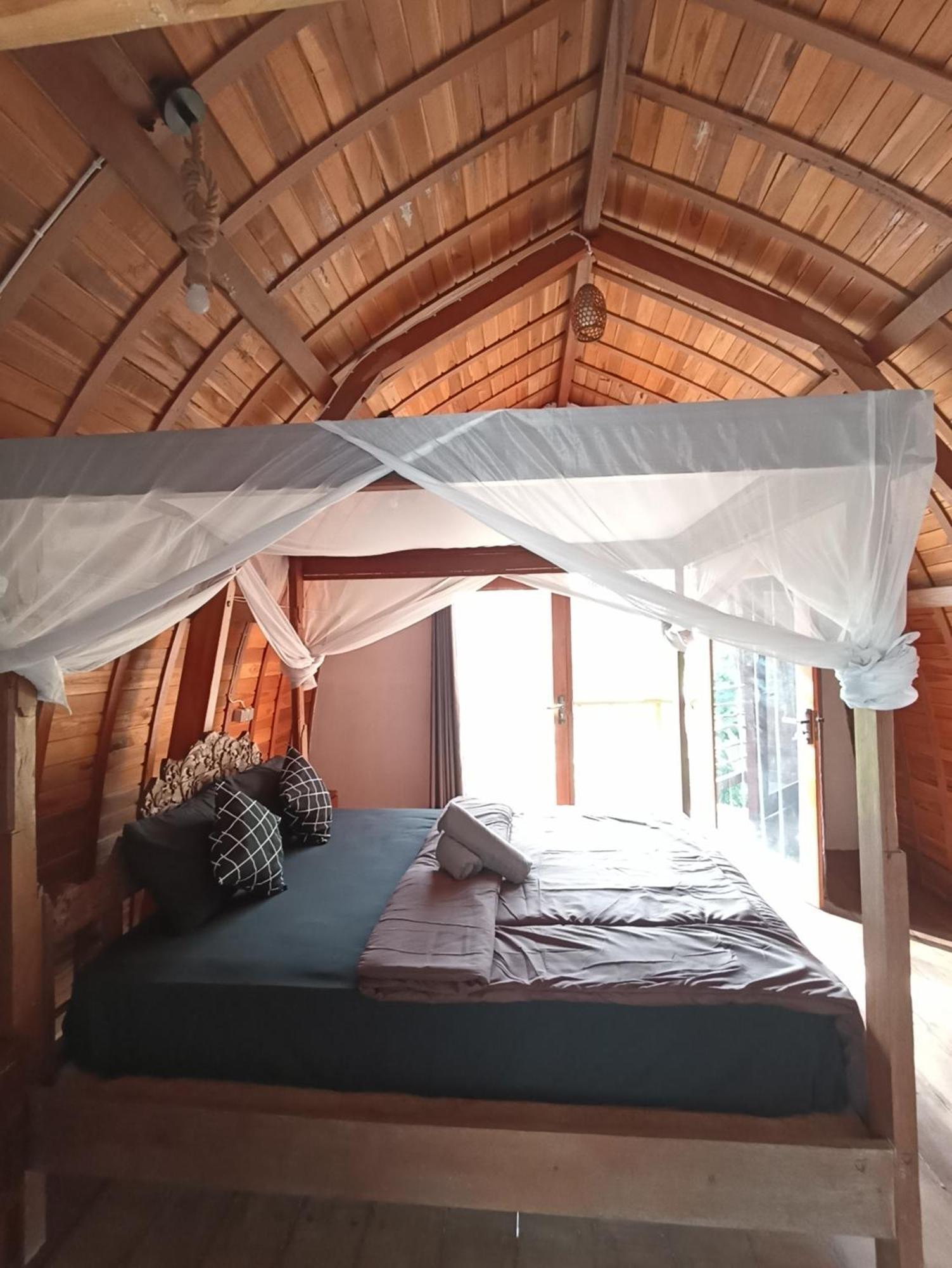 Appartamento Ayolah Surf House &Surf Camp Jembrana Esterno foto